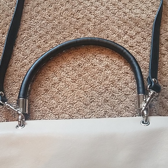 Handbag - Picture 5 of 6